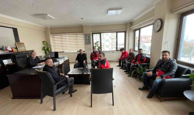 Afyonkarahisar'dan gönüllü UMKE ekipleri Hakkari kırsalında kurulacak sahra hastanesine gidiyor