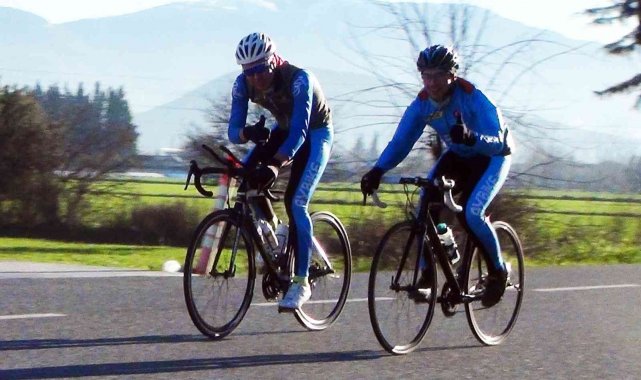 Ağız ve diş sağlığına dikkat çekmek için 850 km pedal çevirecekler