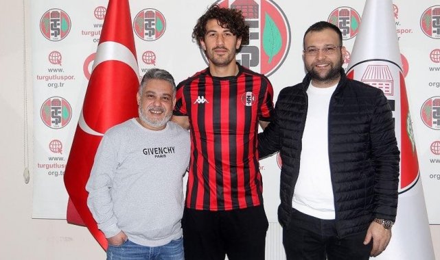 Ahmet Şahbaz Turgutluspor'la anlaştı
