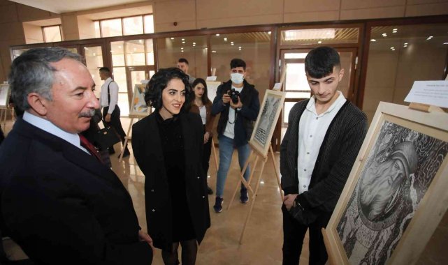 AİÇÜ'de tasarım sergisi açıldı