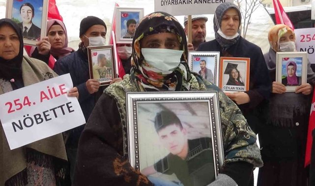 Ailelerin direnişine kar altında katılım devam ediyor