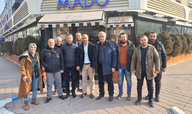 Ak Parti basınla bir araya geldi