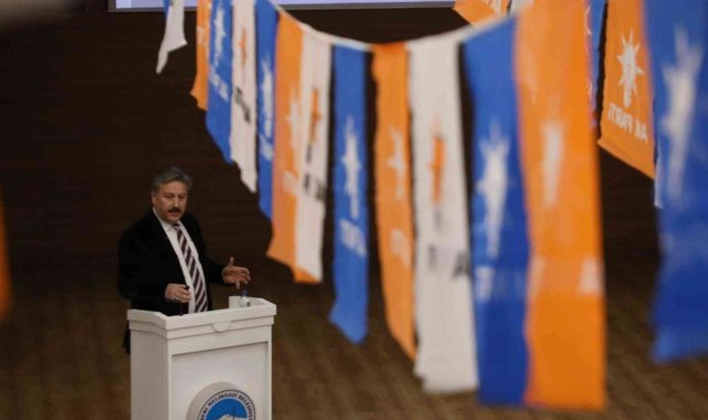 AK Parti&#039;den Melikgazi&#039;nin 2021 yılı hizmetlerine büyük alkış