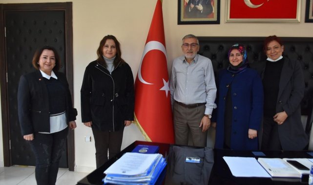 AK Partili kadınlardan Başkan Bozkurt'a ziyaret