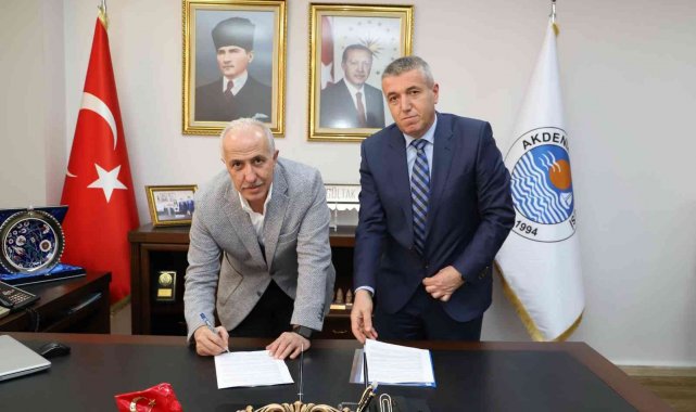 Akdeniz Belediyesi personeli 11 bin lira maaş promosyonu alacak