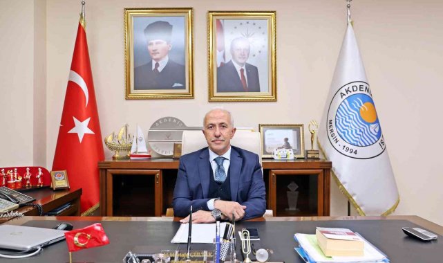 Akdeniz Belediyesi, üniversiteyi kazanan öğrencilere bin 200 TL burs verecek