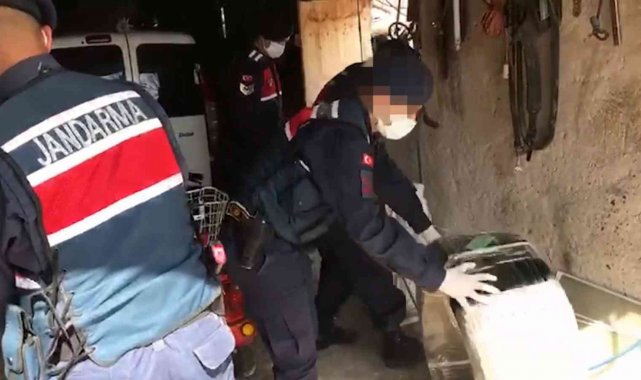 Aksaray'da 6 hırsızlık olayının faili 3 şüpheli JASAT'ın operasyonuyla yakalandı