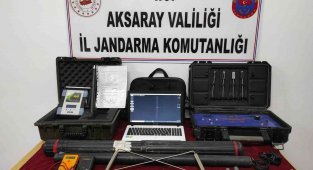 Aksaray'da kaçak kazı yapan 8 şüpheli suçüstü yakalandı