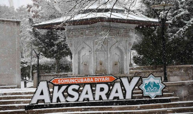 Aksaray'da kar yağışı etkisini sürdürüyor