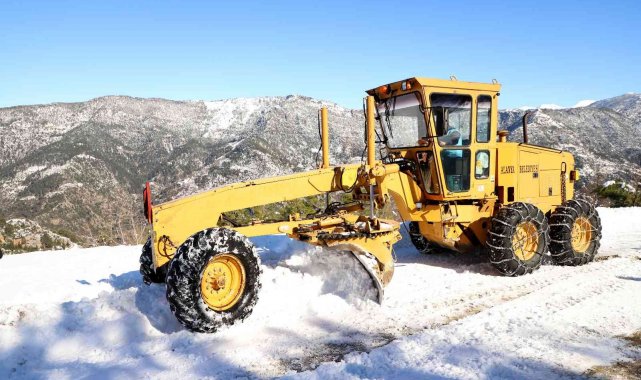 Alanya yaylalarında kar mesaisi