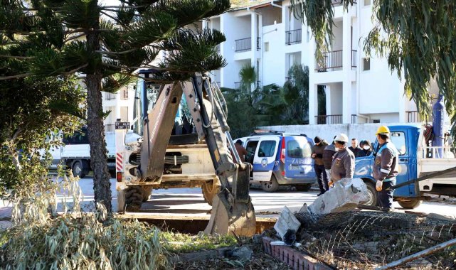 Alanya&#039;da 17 kaçak yapı yıkılıyor