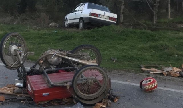 Alaşehir'de motosiklet traktöre çarptı: 1 ölü