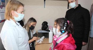 Alaşehir'de öğrencilere işitme testi yapılmaya başlandı