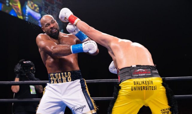 Ali Eren Demirezen, ABD&#039;de önemli bir zafere imza attı