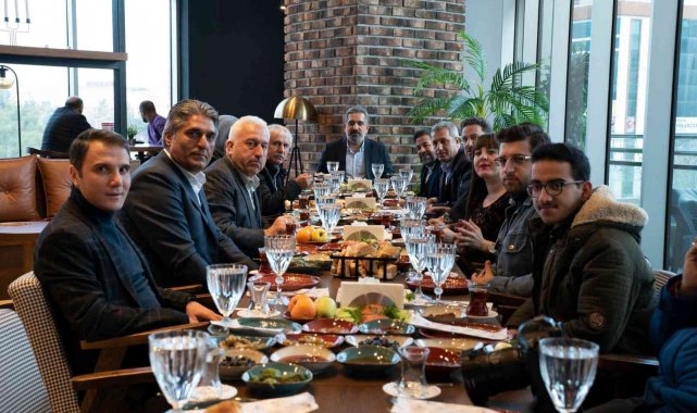 Alışveriş merkezinde 10 Ocak Çalışan Gazeteciler Günü programı