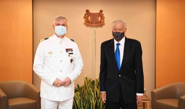 Alman Koramiral Putin'i öven sözlerinin ardından gelen tepkiler üzerine görevinden istifa etti