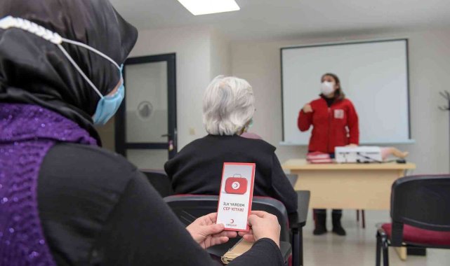 Altındağlı kadınlara ilk yardım dersi