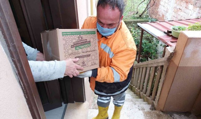Altınordu'da ihtiyaç sahiplerine gıda ve yakacak desteği