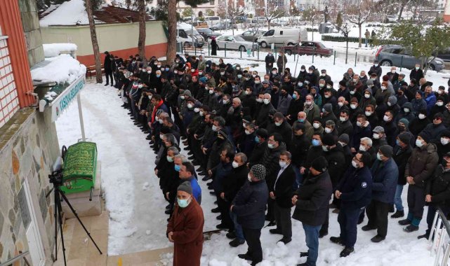 Amasya'da kar nedeniyle yaylada 3 gün mahsur kalan vatandaş ölü bulundu