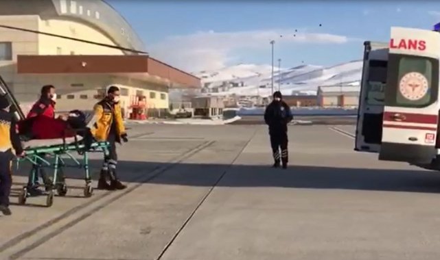 Ambulans helikopter KOAH hastası kadın için havalandı