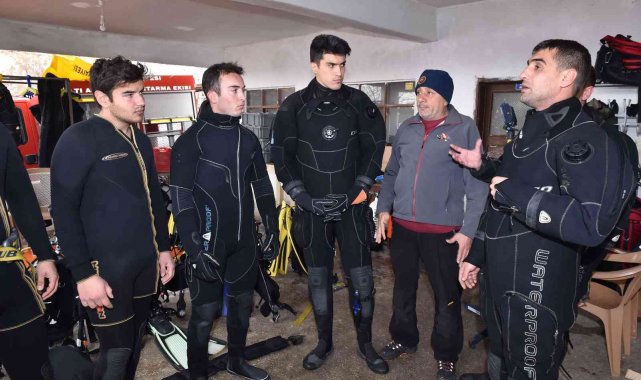 Ankara İtfaiyesi yeni dalgıçlar yetiştiriyor