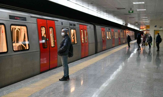Ankara Metrosu'nda klasik müzikle yolculuk başladı