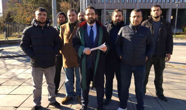 Ankara'da bir grup avukat, Sezen Aksu hakkında suç duyurusunda bulundu