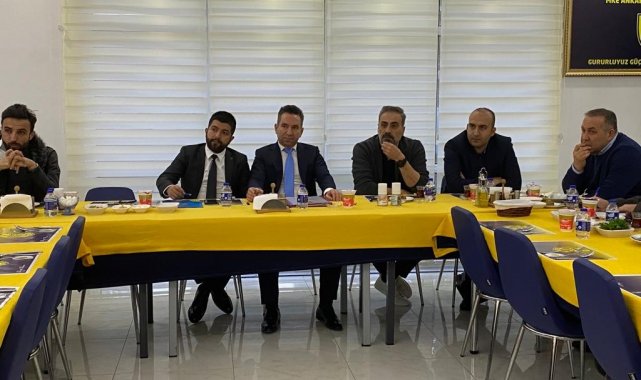 Ankaragücü Teknik Direktörü Mustafa Dalcı, basın mensuplarıyla bir araya geldi