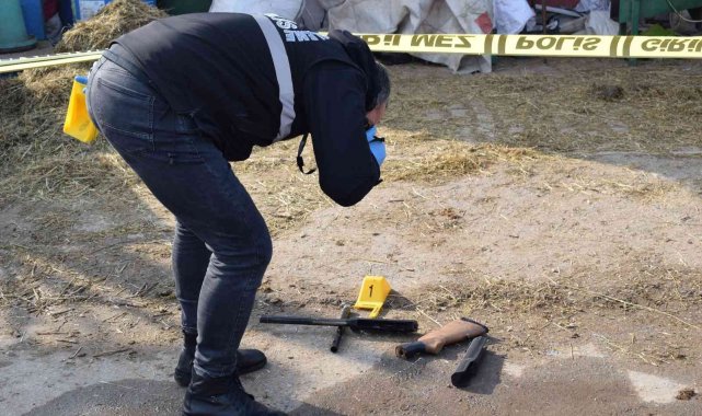 Annesi ile tartışan babasını tüfekle vurarak öldürdü