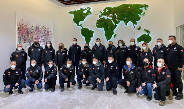 Antarktika bilim seferine giden 9 kişilik ekibin 2'si Atatürk Üniversitesinden