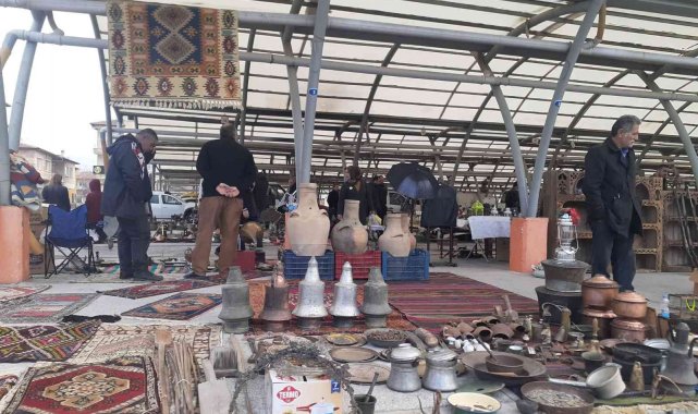 Antika meraklıları bir araya geldi