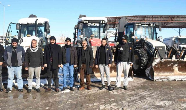 Araban&#039;da kar ve buz temizleme çalışmaları sürdürüyor