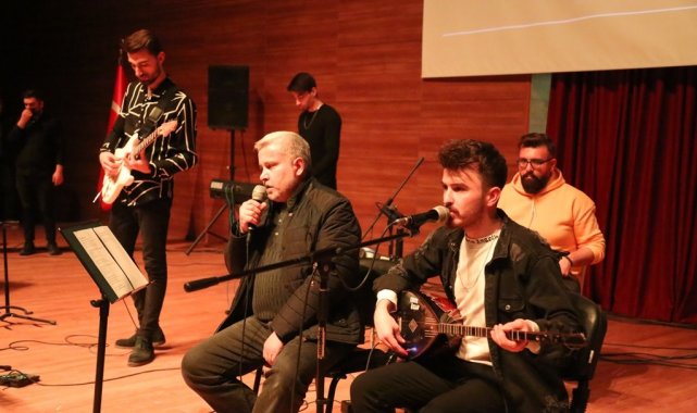 ASÜ&#039;de final sınavları öncesi moral konseri