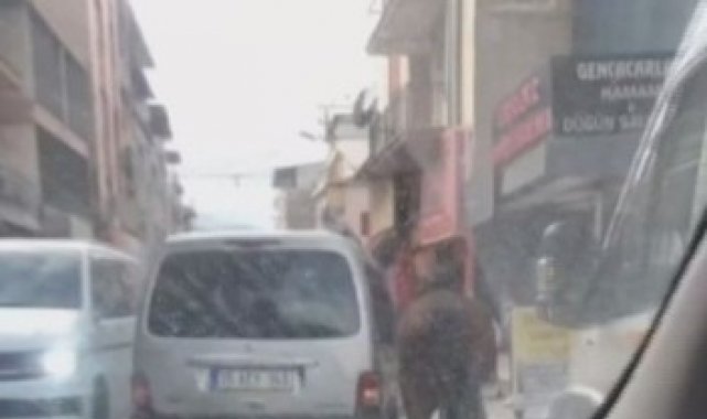 Atı iple aracın arkasına bağlayıp yürüttü, şikayet üzerine gözaltına alındı