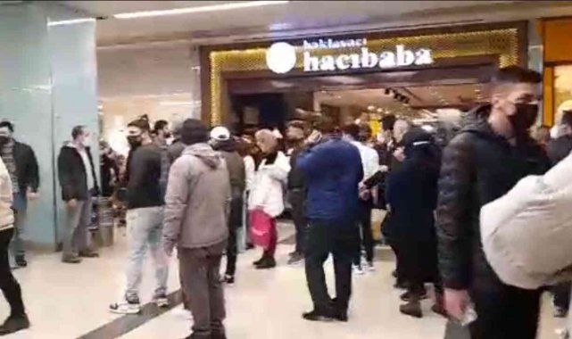 AVM'de korku dolu dakikalar: Yol verme tartışması kavgaya dönüştü