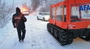 Aydın'ın bir grup vatandaş karda mahsur kaldı