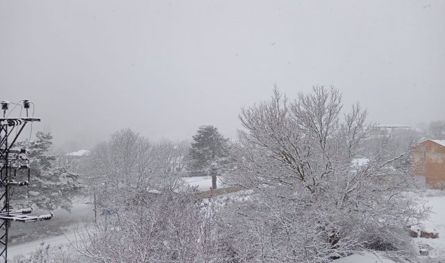 Aydın yaylaları beyaza büründü