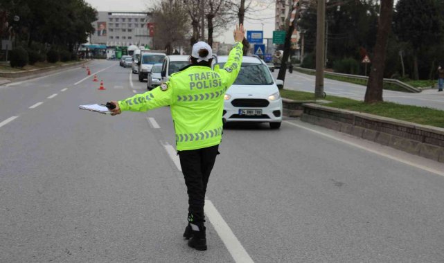 Aydın&#039;da kurallara uymayan sürücüler cezalandırıldı