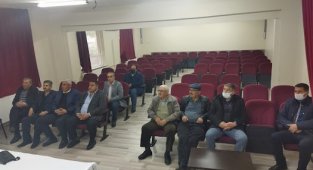 Aydın'da okul idarecilerine ve muhtarlara Mesleki Eğitim Merkezi Programı tanıtıldı