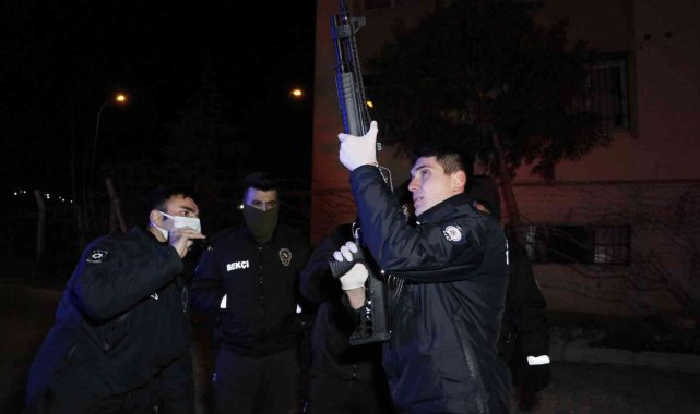 Ayrılma aşamasındaki kocası evi bastı, KADES&#039;i kullanan kadının imdadına polis yetişti