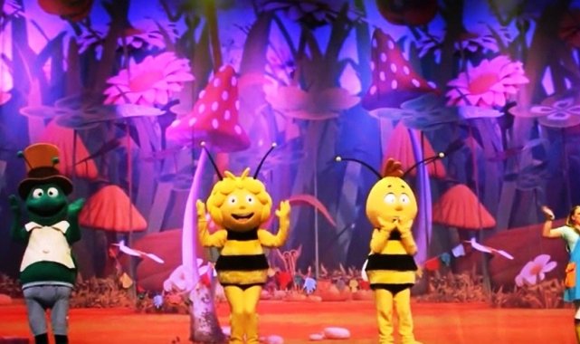 Ayvalık&#039;ta &quot;Arı Maya ve Arkadaşları&quot; heyecanı