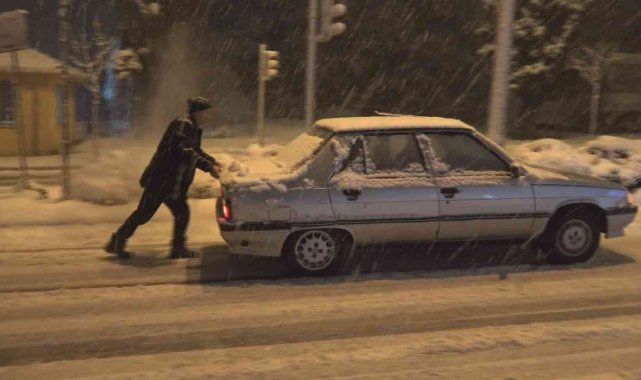 Bafra'da yoğun kar yağışı