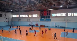 Bağlar Belediyespor'dan voleybol alt yapısına yatırım