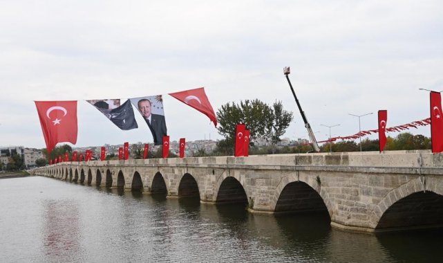 Bakan Karaismailoğlu: "Tarihi köprülerimiz bu topraklardaki tapu senetlerimizdir"