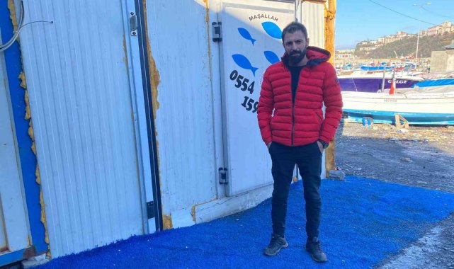 Balıkçılar büyük sevinç yaşadı, 250 kasa balıkla limana döndüler