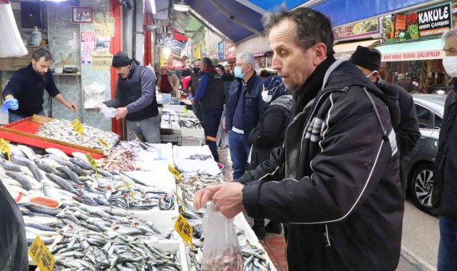 Balıkçılardan yeni yıla mutlu başlangıç
