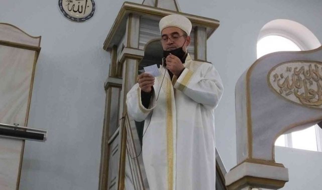 Balıkesir&#039;de bin 600 camide okunan hutbede maske, mesafe ve aşı uyarısı yapıldı