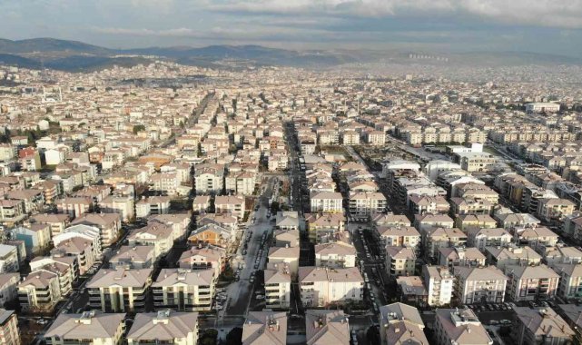 Balıkesir'de kar 15 dakika etkili oldu