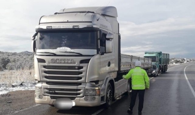 Balıkesir&#039;de kış lastiği denetimi yapıldı