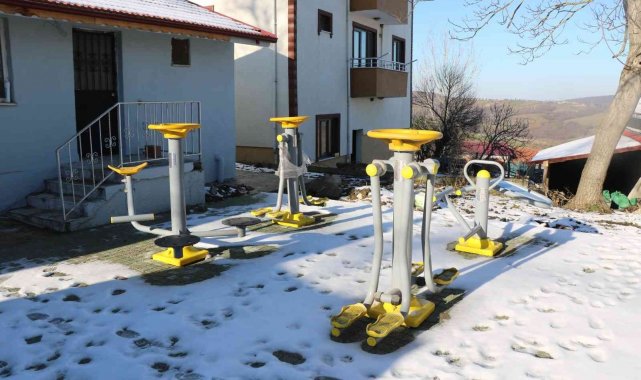 Balören köyüne spor aletleri konuldu